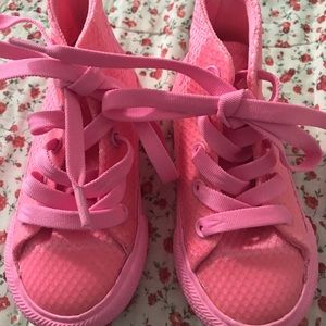 Converse hi-cut girls sneakers